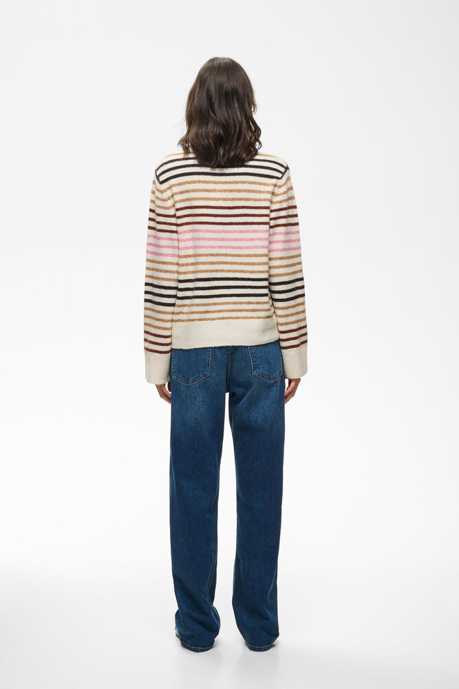 Guni V-Neck