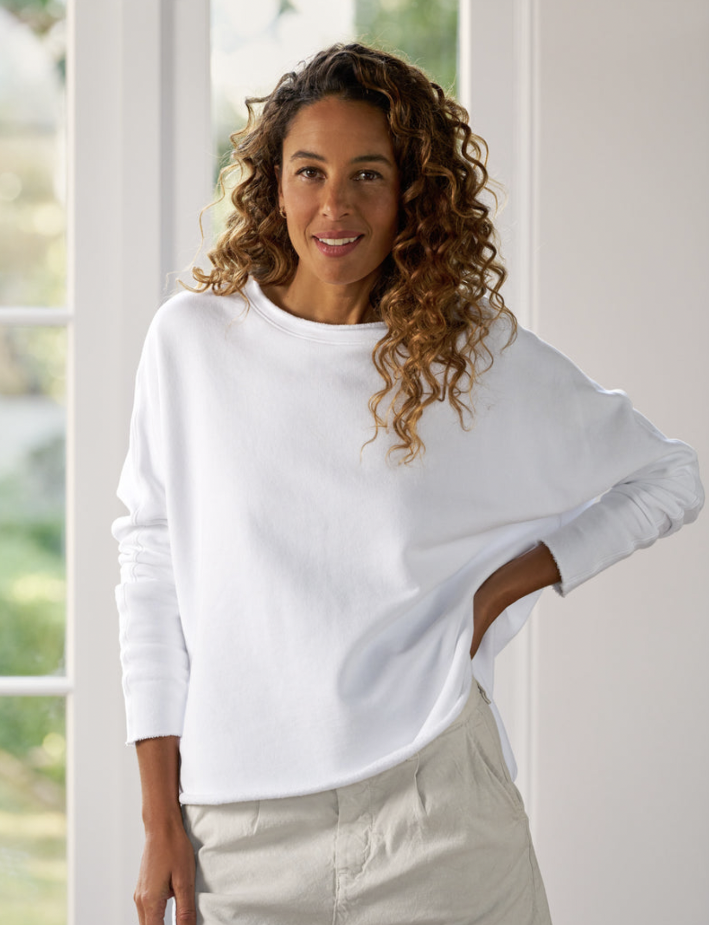 anna-longsleeve-capelet