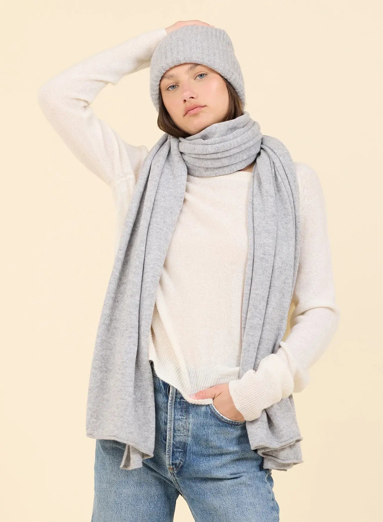 sloane-cashmere-travel-scarf