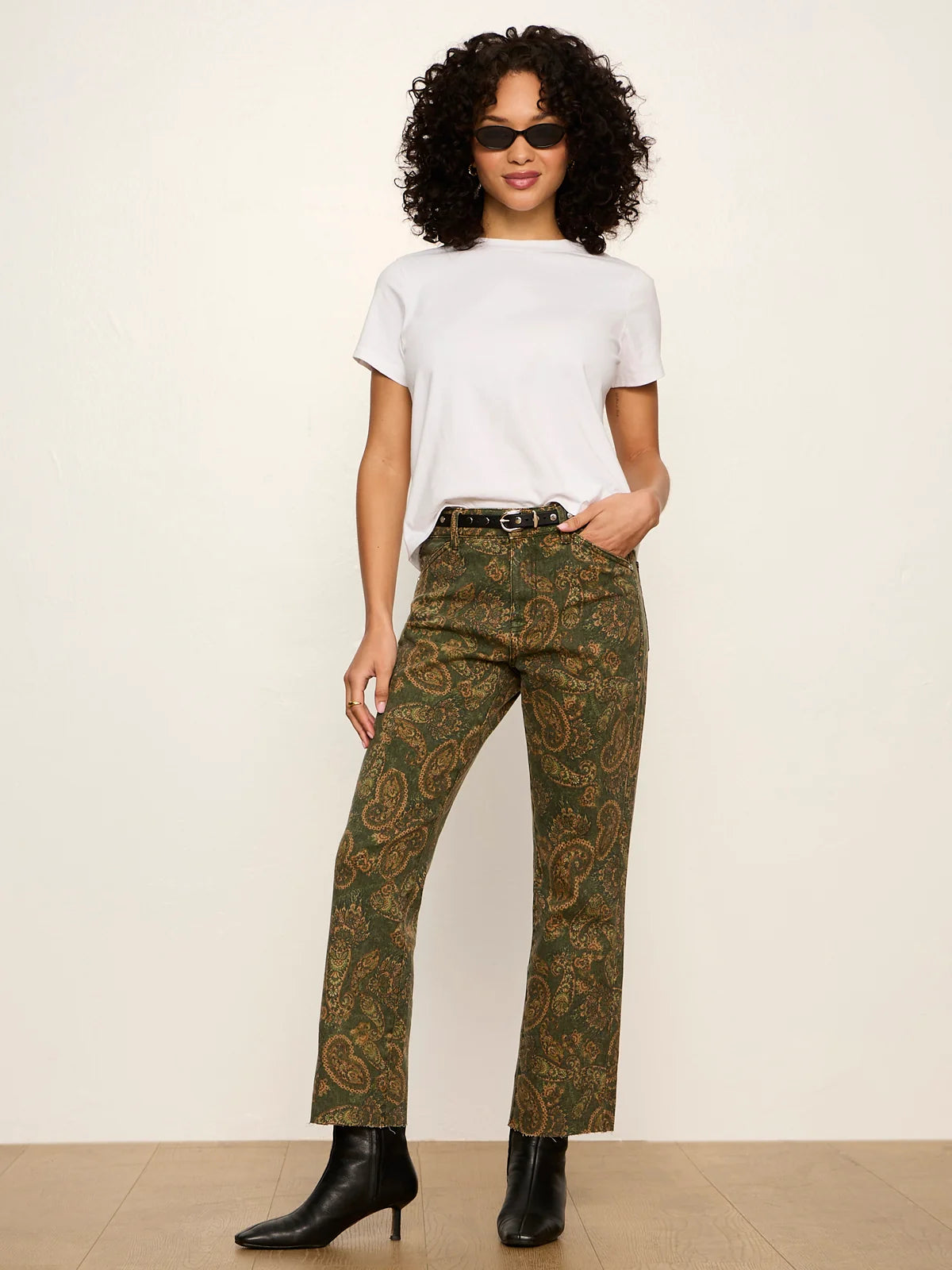 Cadence 90's Straight Crop