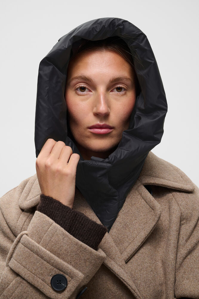 Lila Hood