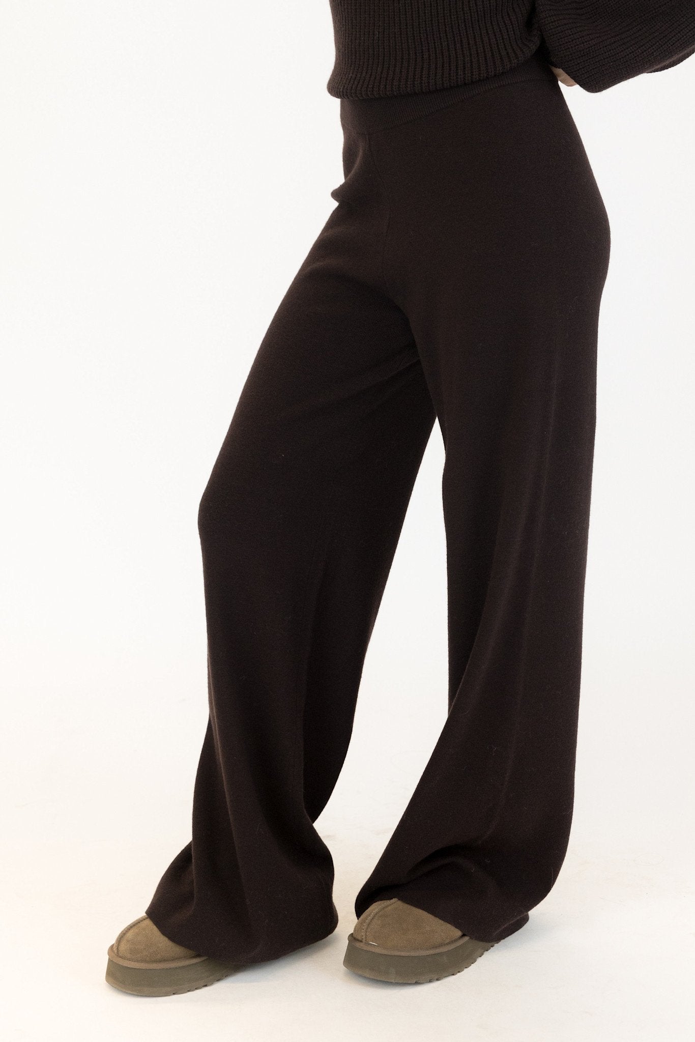 Chocolate Brown Pants | Vincent Ottawa