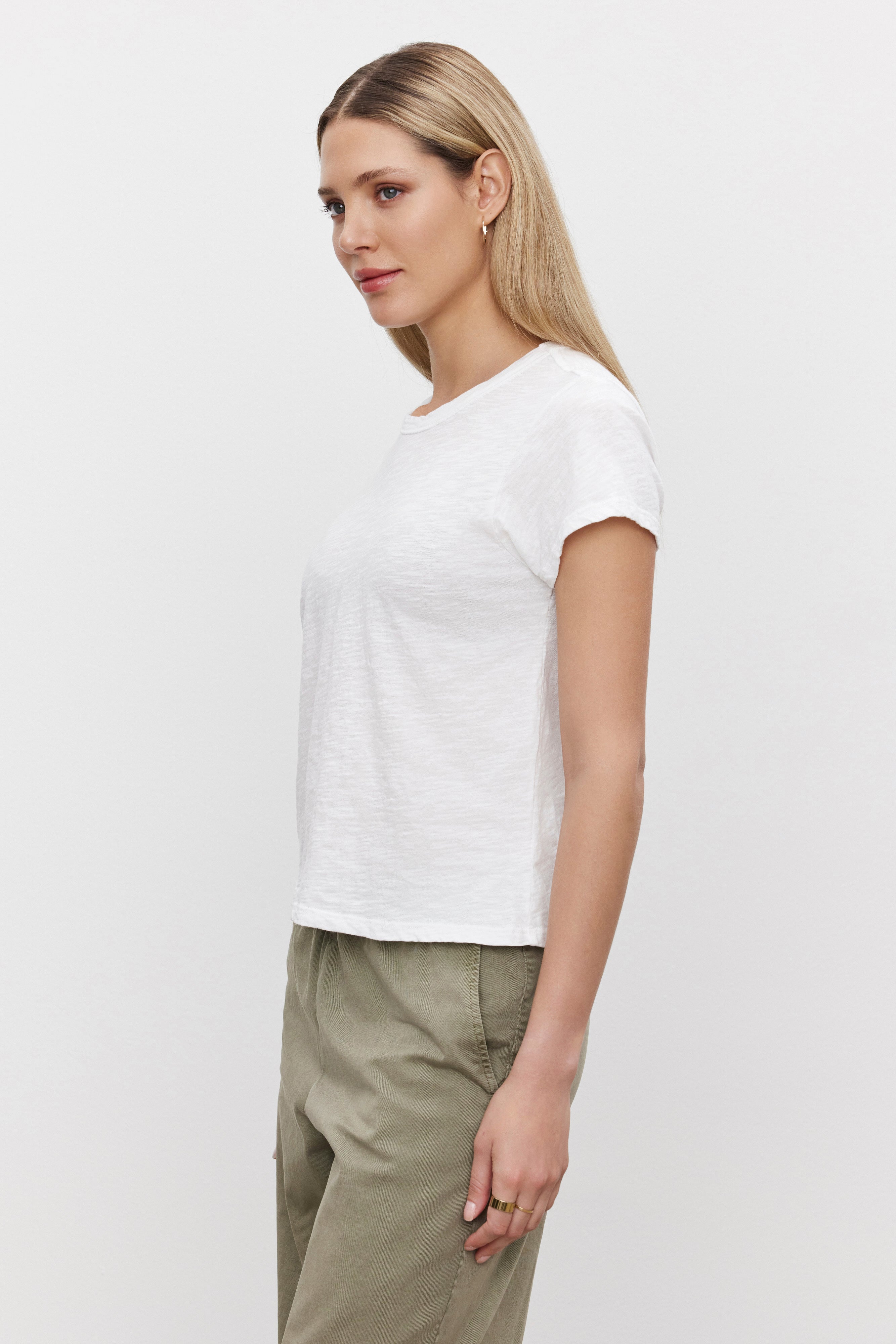 Mariel Tee