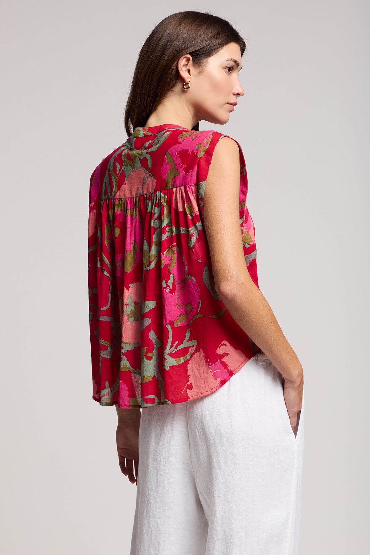 Jeanne Sleeveless Blouse