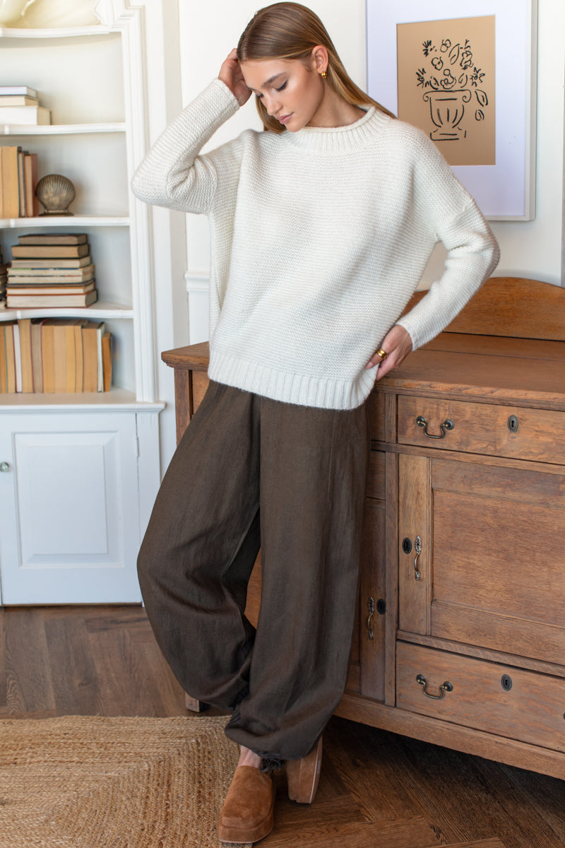 Relaxed Studio Pant