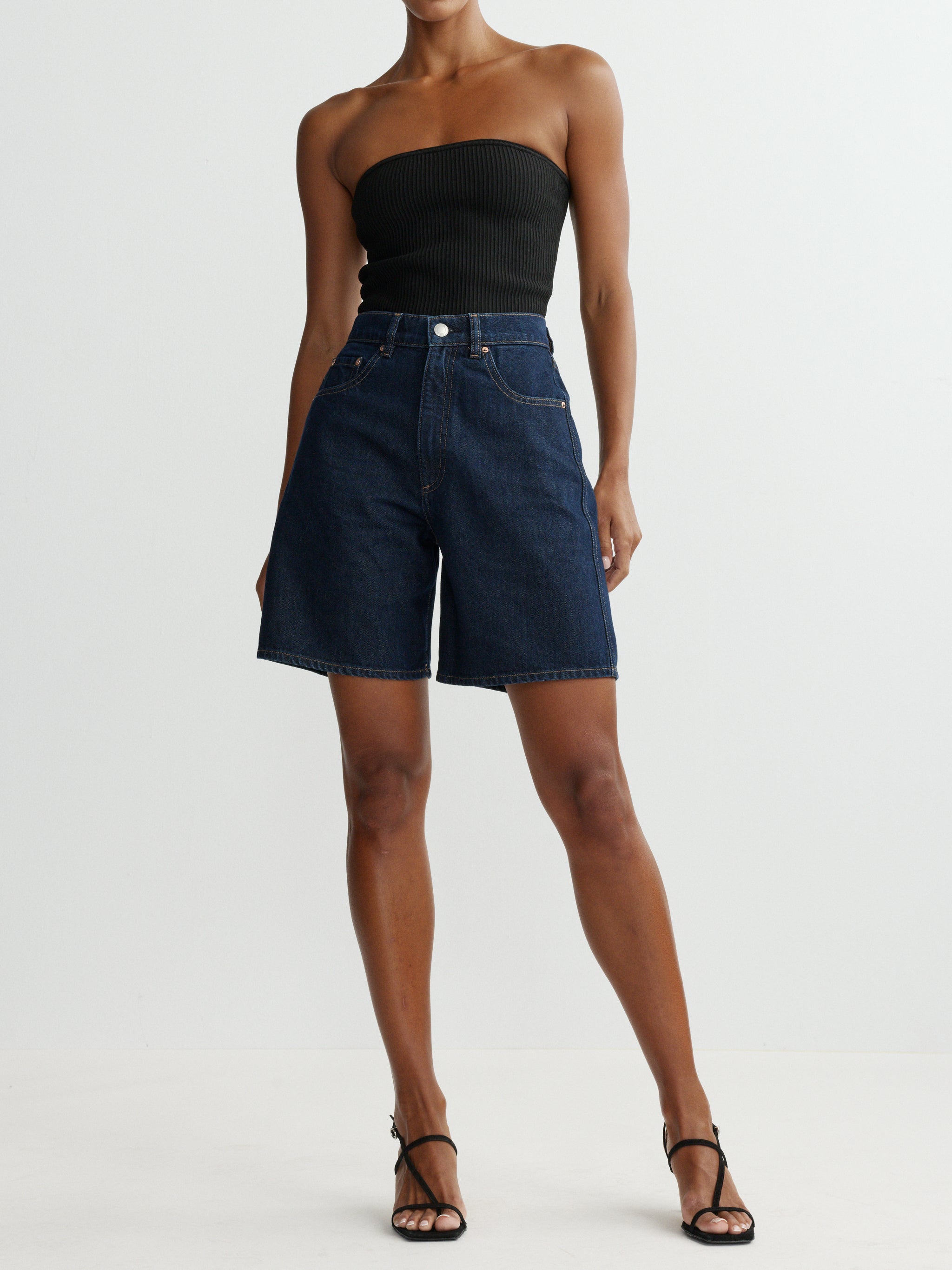 Taylor Relaxed Short